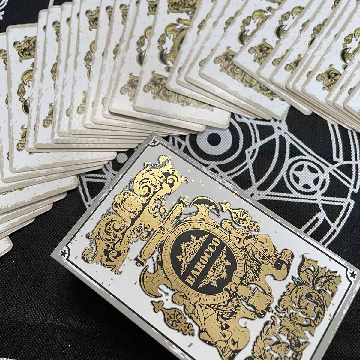 Golden Ornate Crest Baroque Tarot Deck - Gold Glitter Gilded 78 Cards