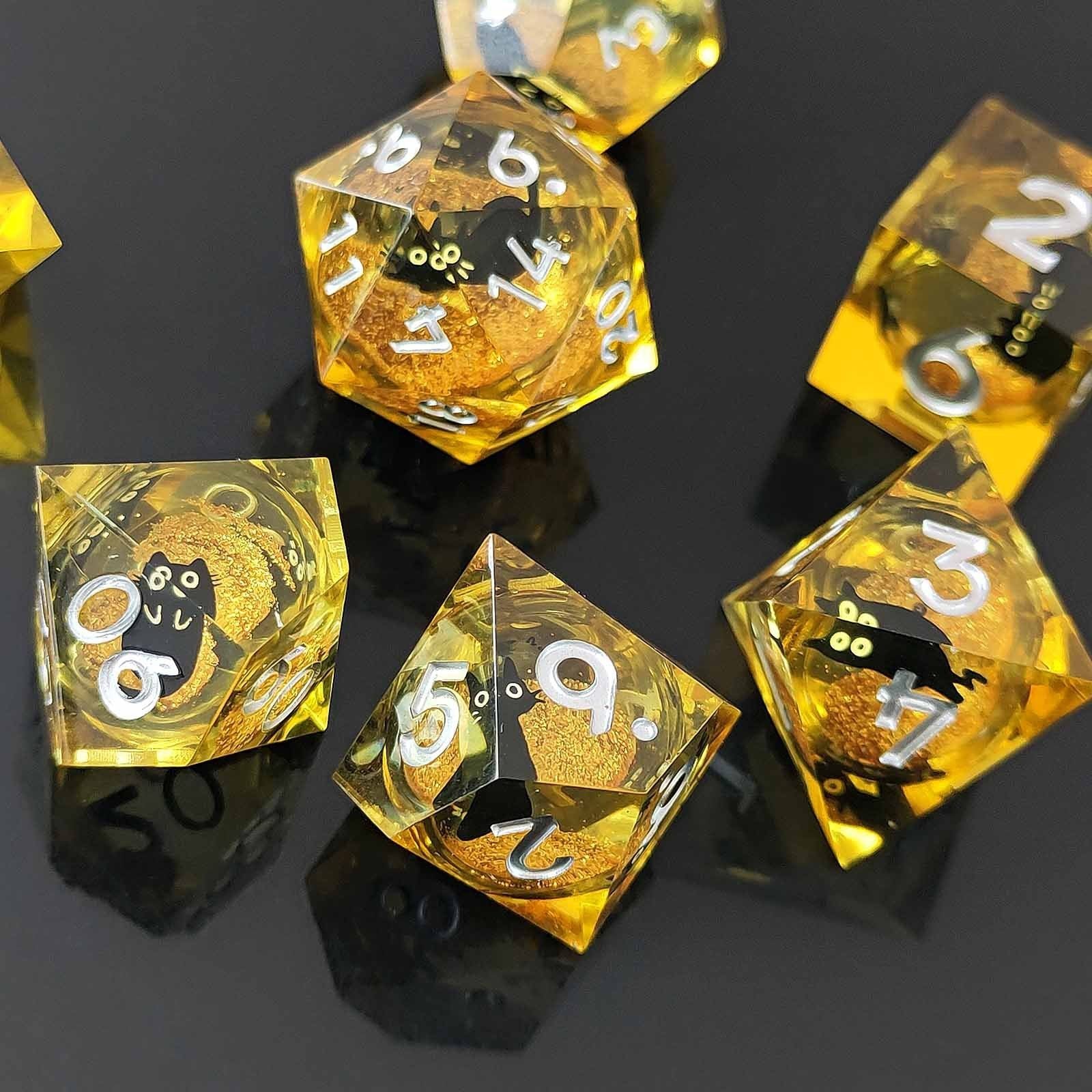 Feline Familiars: Sharp Edge Cat Liquid Core DND Dice Set | Shimmering Sand Resin