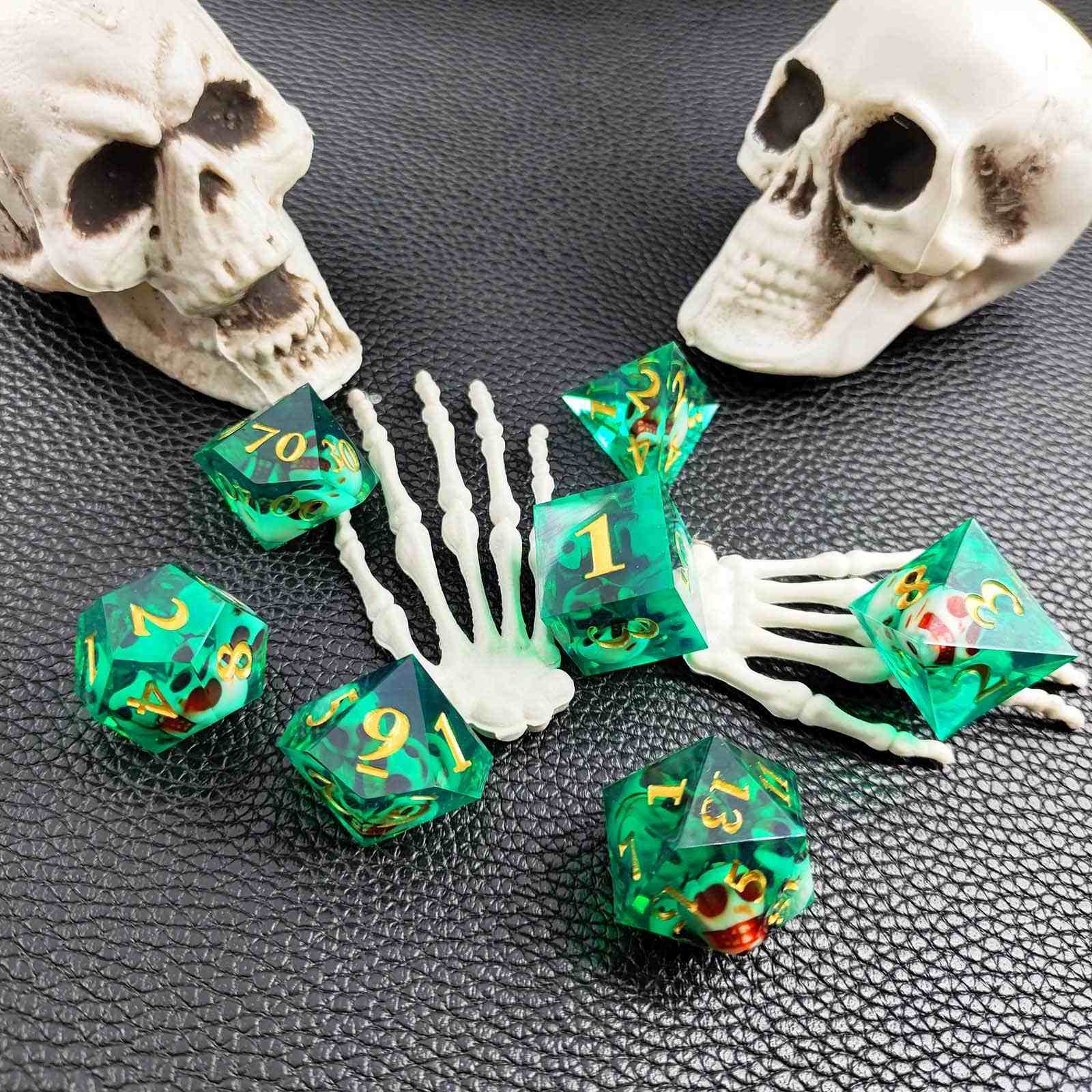 Skull Sharp Edge Polyhedral Dice Set