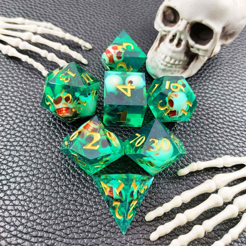 Skull Sharp Edge Polyhedral Dice Set
