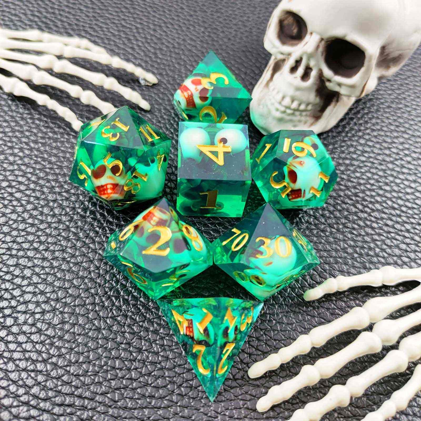 Skull Sharp Edge Polyhedral Dice Set