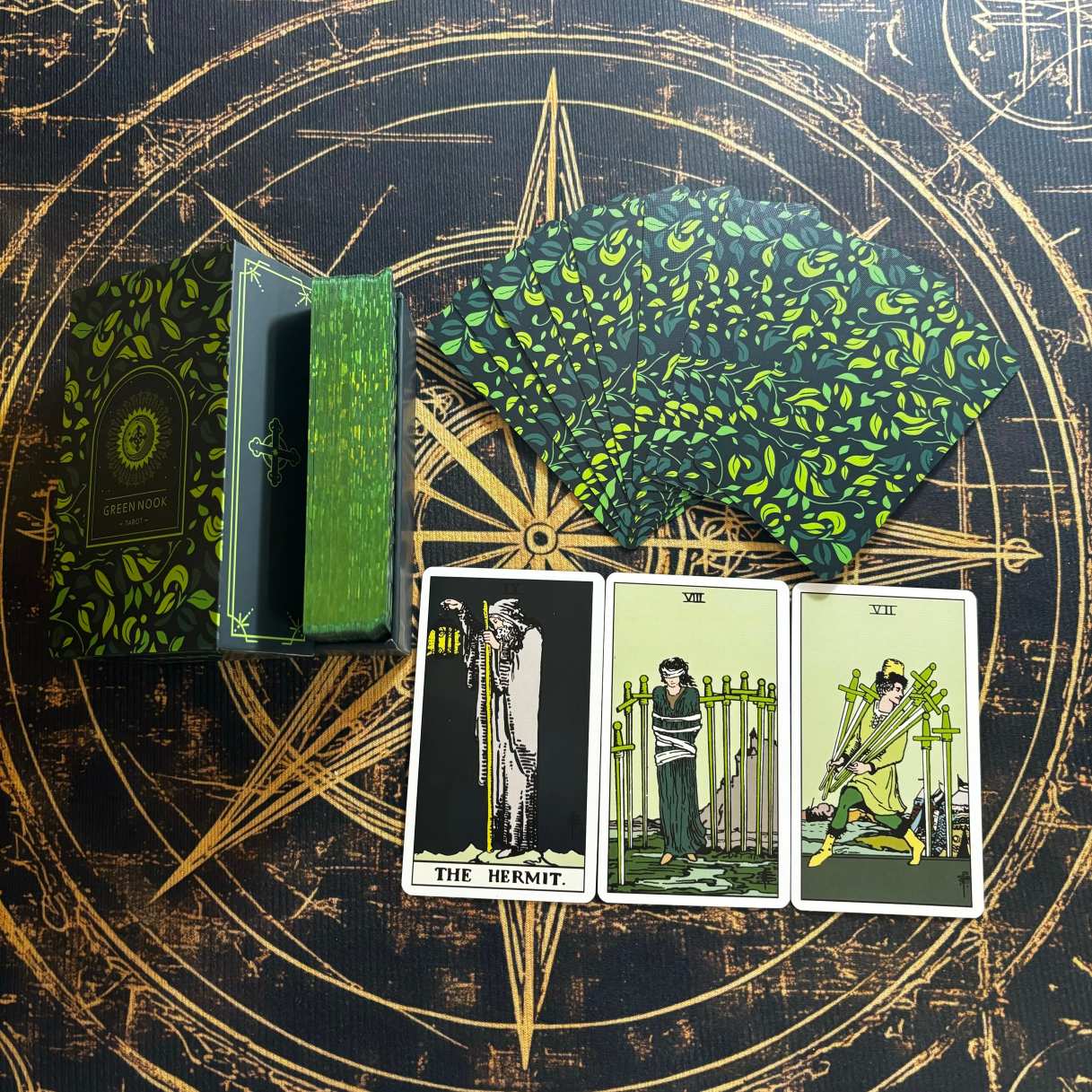 Verdant Leaf Forest Sanctuary Tarot Deck - Green Glitter Gilded 78 Cards